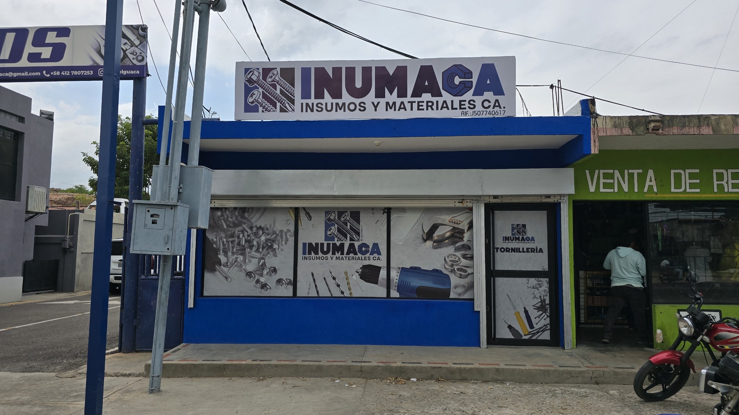 Fachada de la tornillería INUMACA en Villa del Rosario